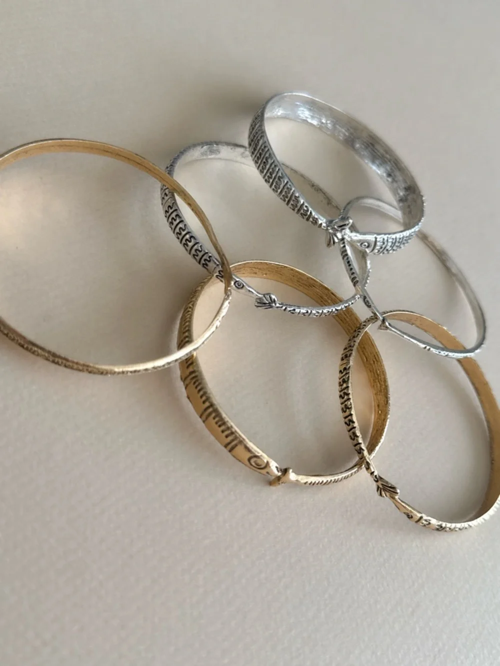 Fish Motif Bangle Set N2132 - Picture 7 of 9